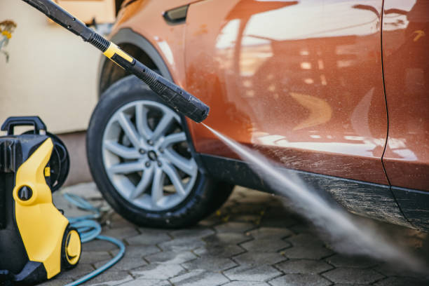 Best Commercial Building Pressure Washing  in Tullytown, PA