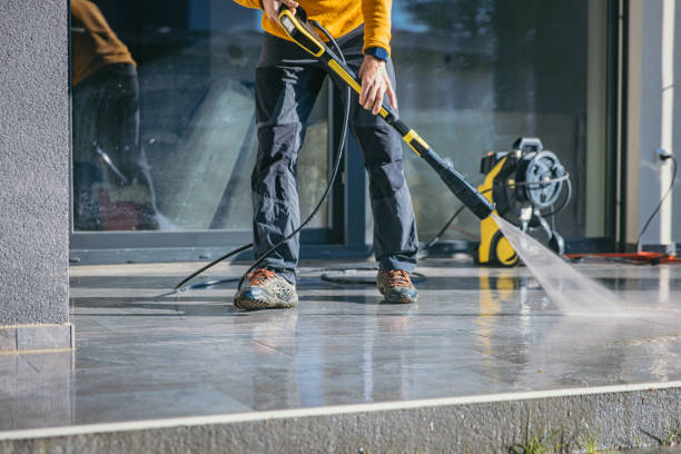 Best Pressure Washing Driveway  in Tullytown, PA